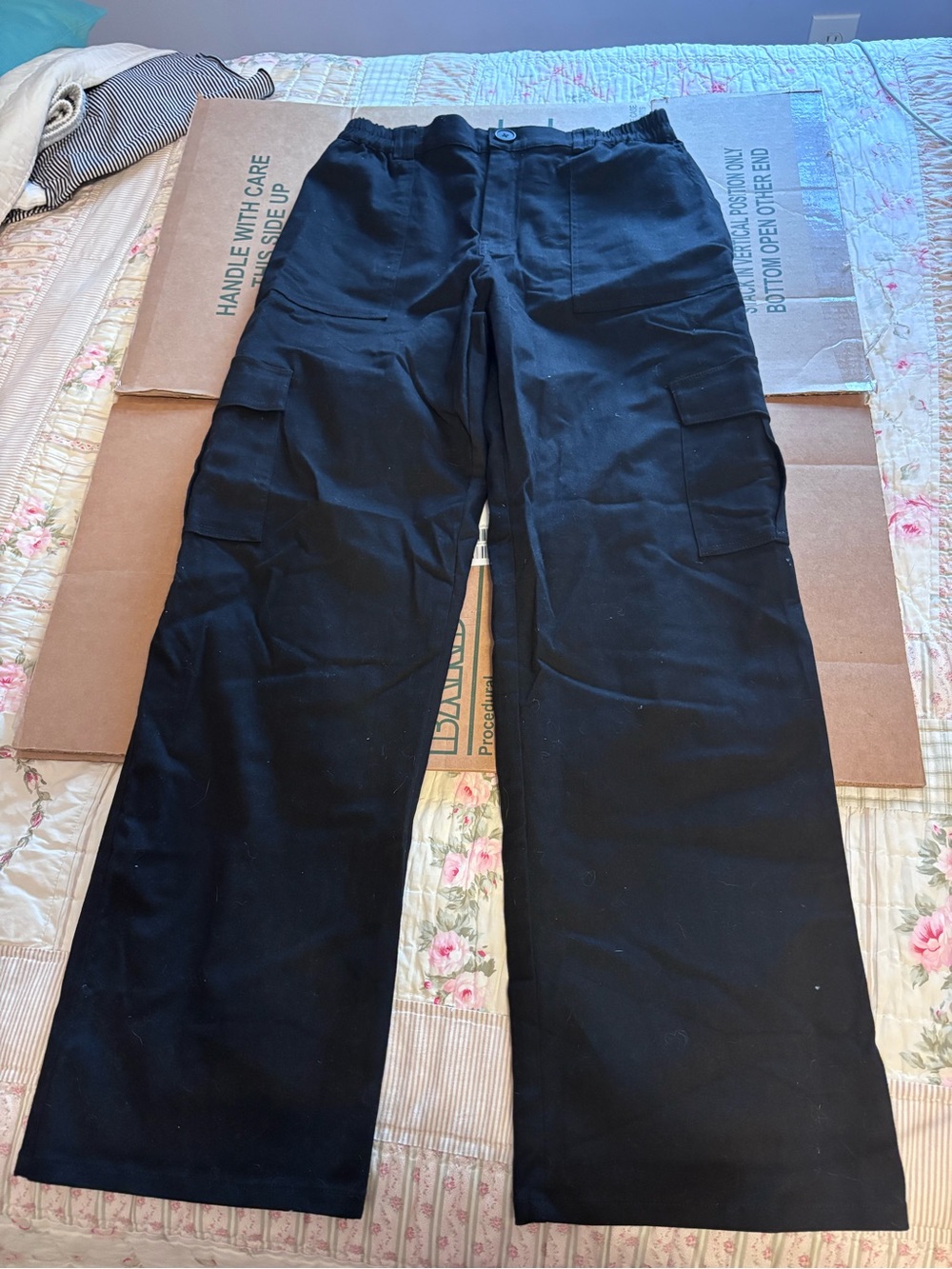 Black Wide-Leg Cargo Pants for Women